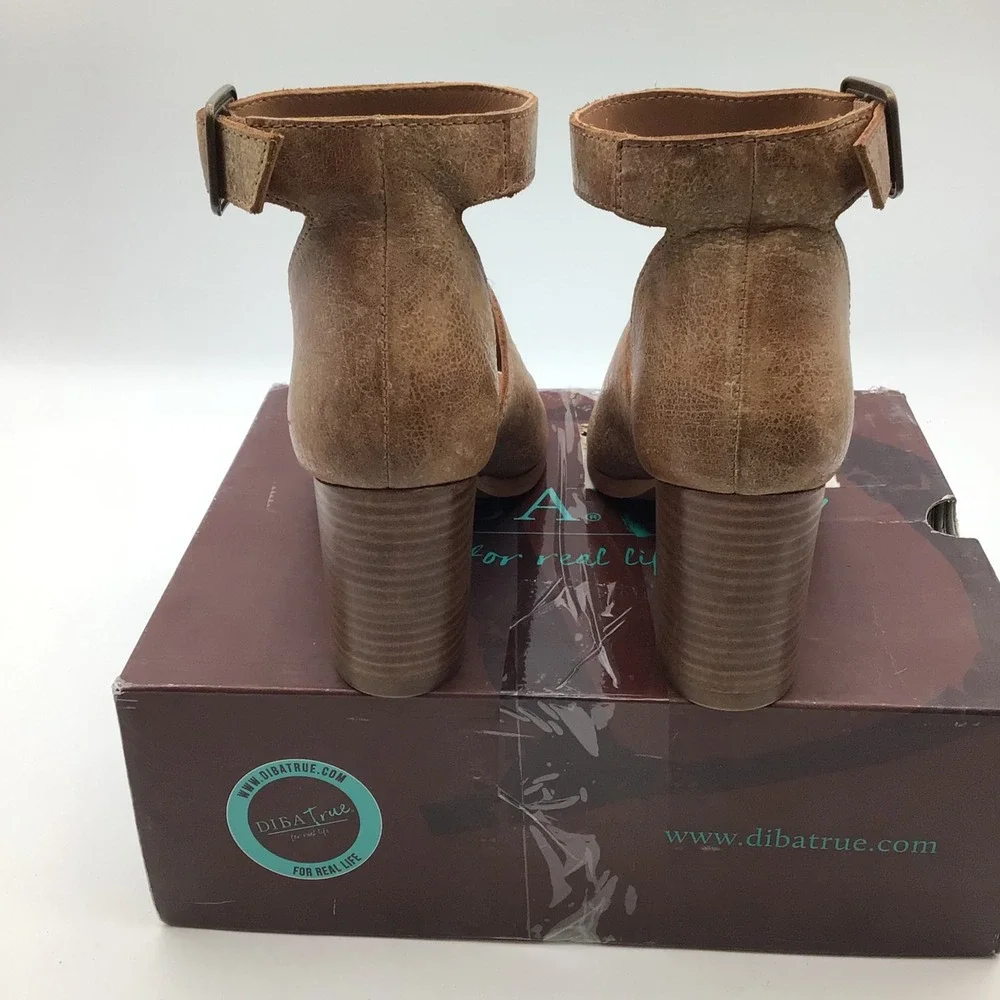 Diba True Leah Mai Tan Ankle Strap Block Heel‎ Peep Toe Sandal Size 9.5 New
